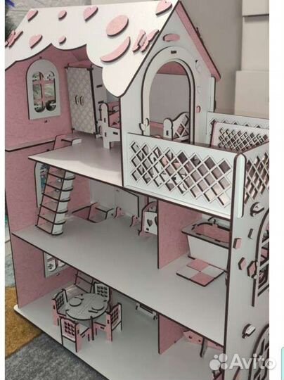 Кукольный домик с мебелью новый