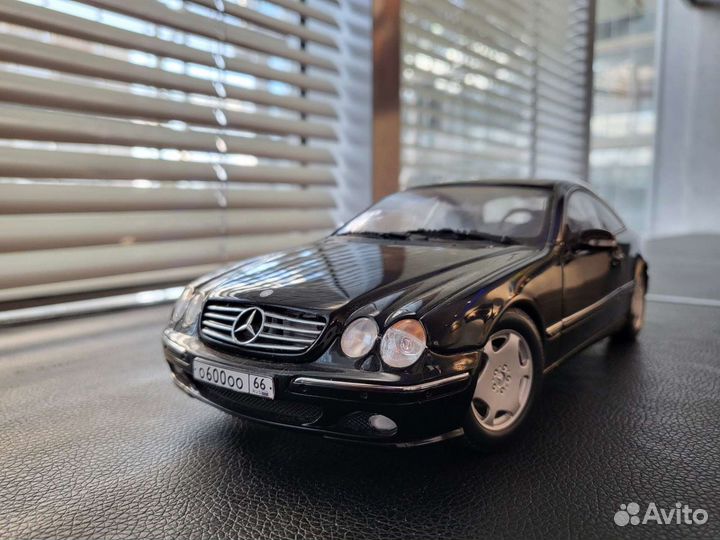 Коллекционный Mercedes Benz CL600 1/18 AutoArt