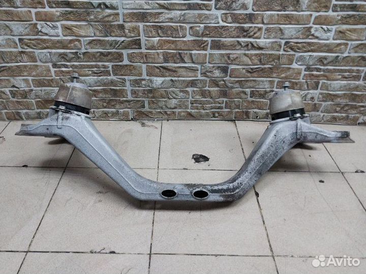 Балка продольная под двс передняя Audi Q7 4L 3.0