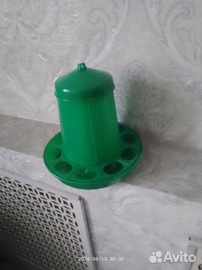 Бункерная кормушка для цыплят 1 л