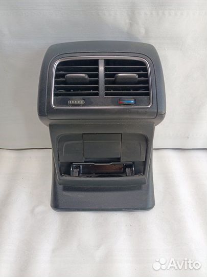 Дефлектор воздушный Audi Q5 8R 2010