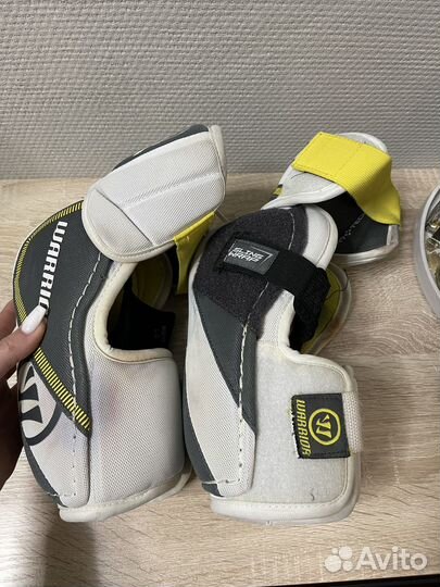 Налокотники хоккейные взрослые Warrior SR L