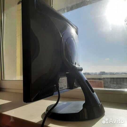Монитор samsung syncmaster 90 вращается