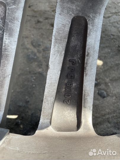 Комплект оригинальных колес R20 toyota prado