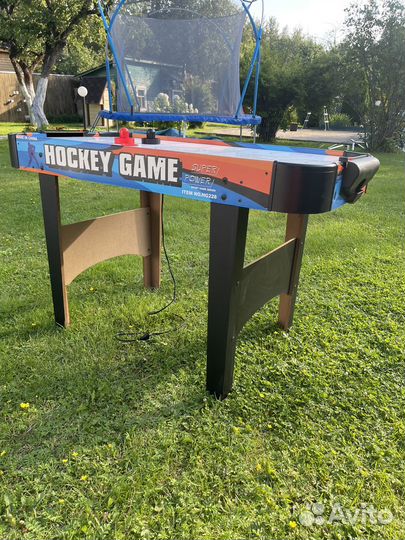 Аэрохоккейный стол