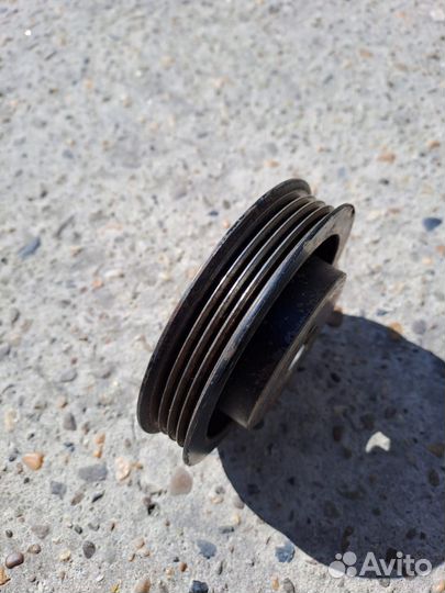 Шкив коленвала Subaru R2