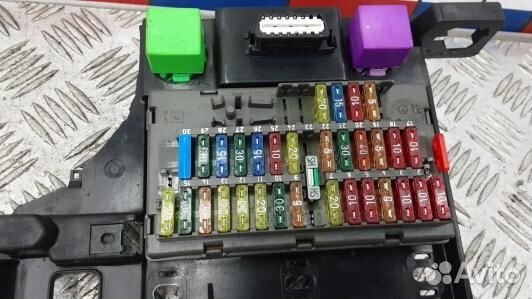 Блок предохранителей citroen xantia 2 (YSE10M101)