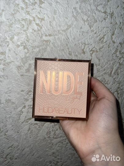 Тени для век