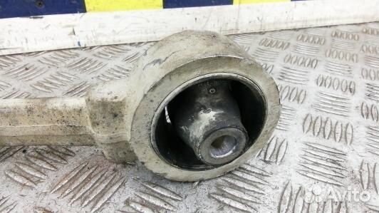 Рычаг передний нижний левый hyundai genesis (85F02