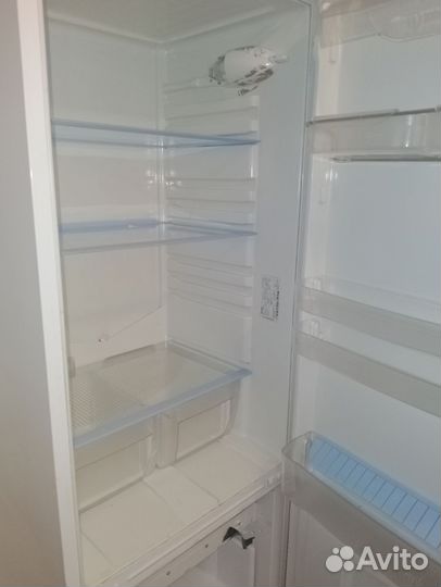 Холодильник бу indesit