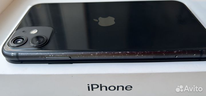 iPhone 11, 64 ГБ