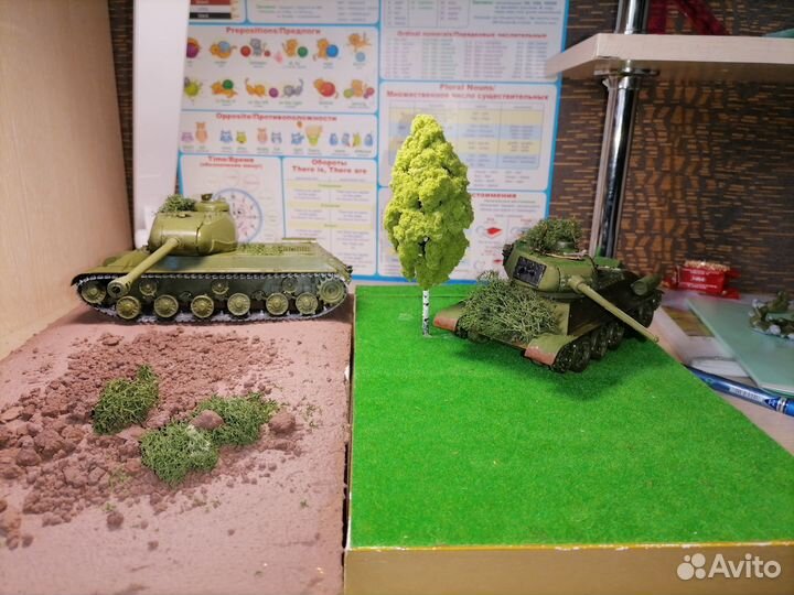 2 диорамы Ис-2 и т-34
