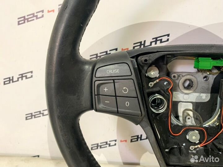 Руль Volvo S40 II 2.0 2011