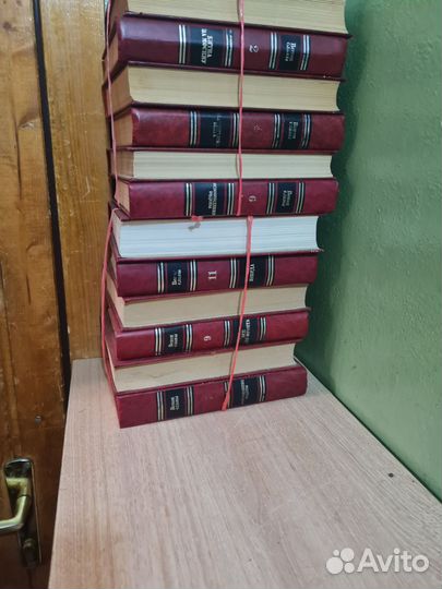 Стопка книг о ВОВ