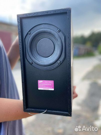 Сабвуфер samsung