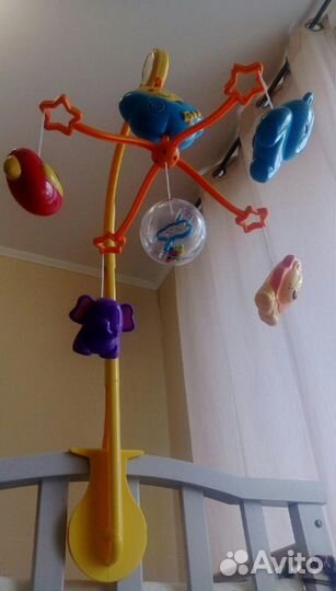Мобиль на детскую кроватку