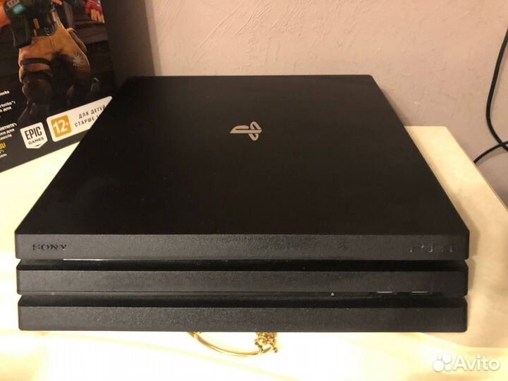 Sony PlayStation 4 Pro 1 TB с PS+Deluxe на 2 года
