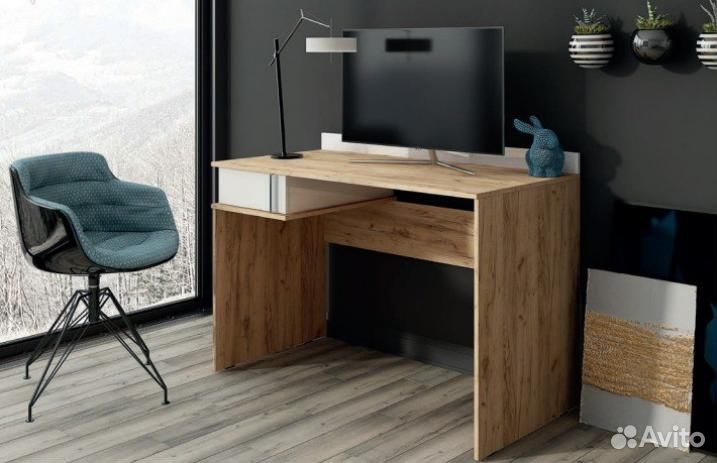 Стол письменный