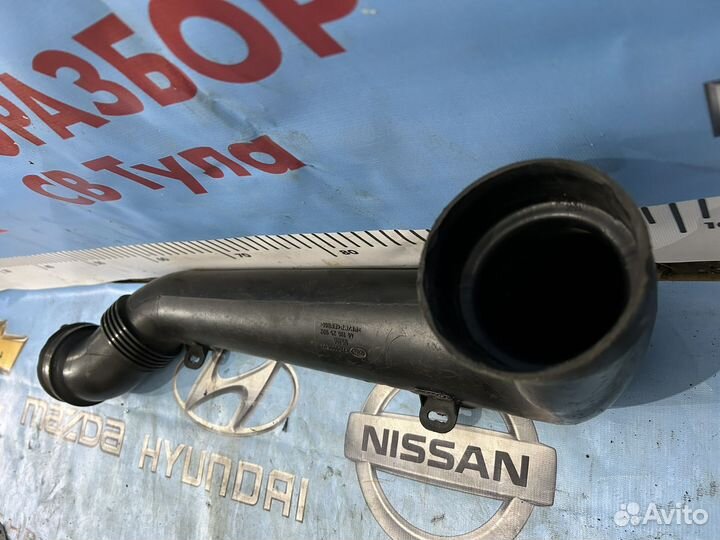 Патрубок корпуса воздуш фильтра Land Rover R R S-1