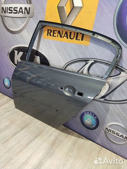 Дверь задняя боковая Renault megane 2 Лев