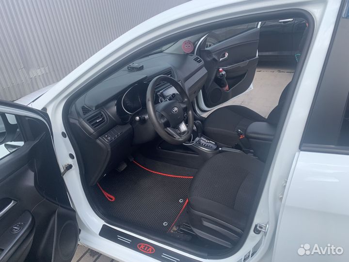 Kia Rio 1.4 AT, 2012, 252 000 км