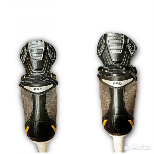 Коньки хоккейные с оригинальной коробкой