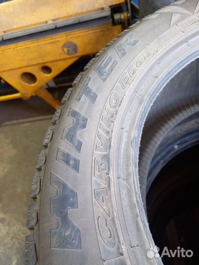 Nokian Tyres All Weather+ 7.00/10.5 R18