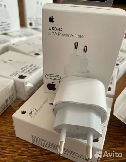 Адаптер блок зарядки USB-C 20W