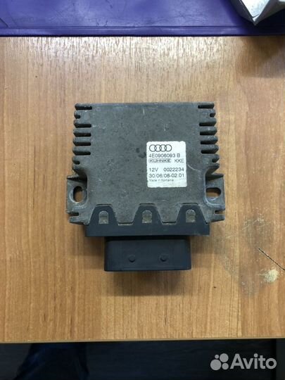 Блок управления топливного насоса Audi