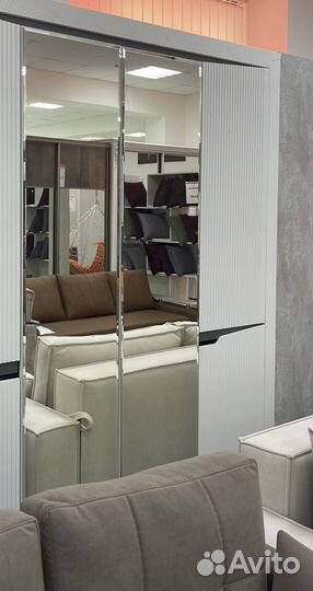 Шкаф для одежды новый