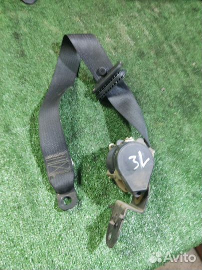 Ремень безопасности задний левый Jeep Grand