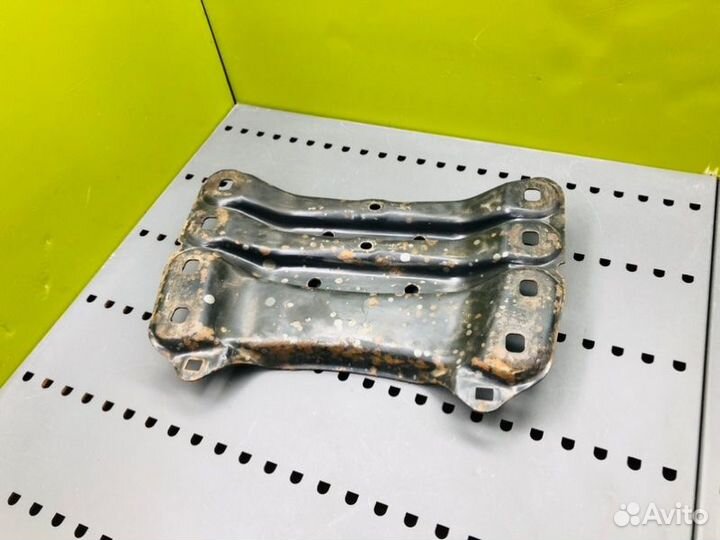 Траверса АКПП Mercedes-Benz S-Class W220 M112.944