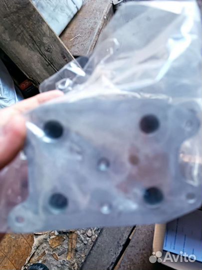 Радиатор масляный Golf (13) /Octavia (13)