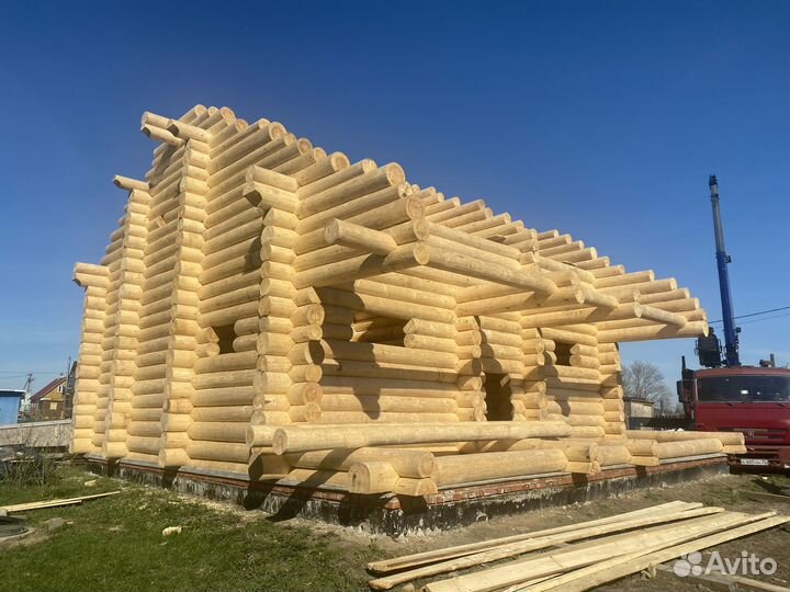 Сруб дома, бани из рубленного бревна