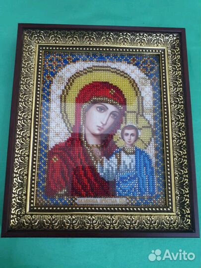 Иконы вышиты бисером