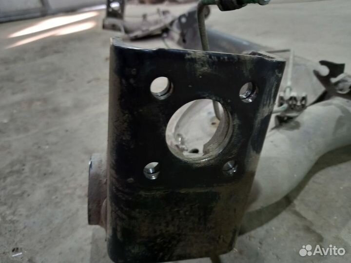 Renault Sandero l Балка задняя