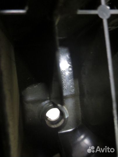 Фиксирующее кольцо Volvo 82068638