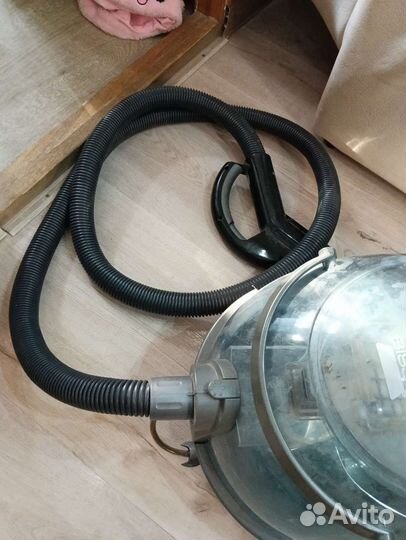 Моющий пылесос bissell