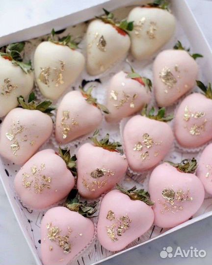 Клубника и бананы в бельгийском шоколаде