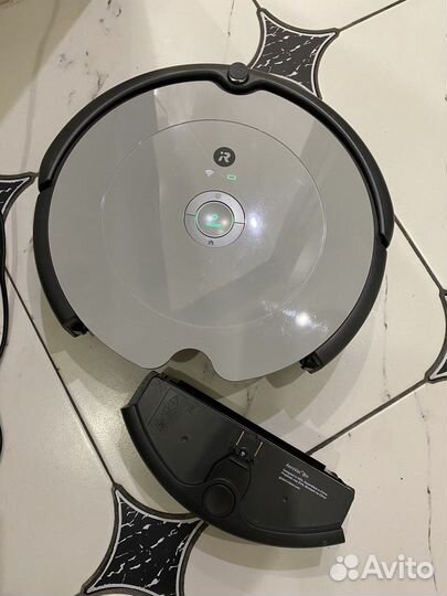 Робот пылесос irobot roomba 698