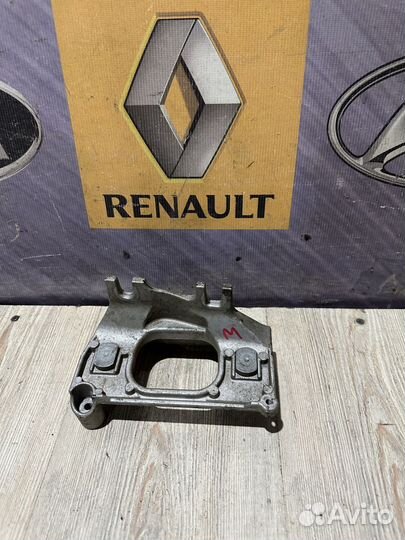 Опора двигателя двс Кронштейн Renault duster Лев