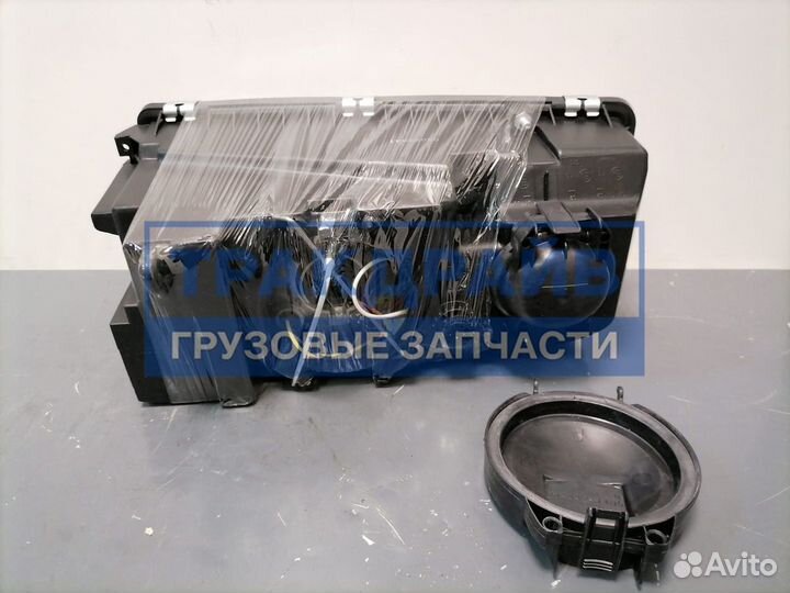 Фара Мерседес Актрос Аксор правая