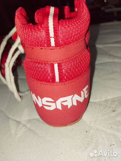 Шлем,перчатки,боксерки