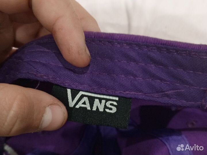 Бейсболка vans