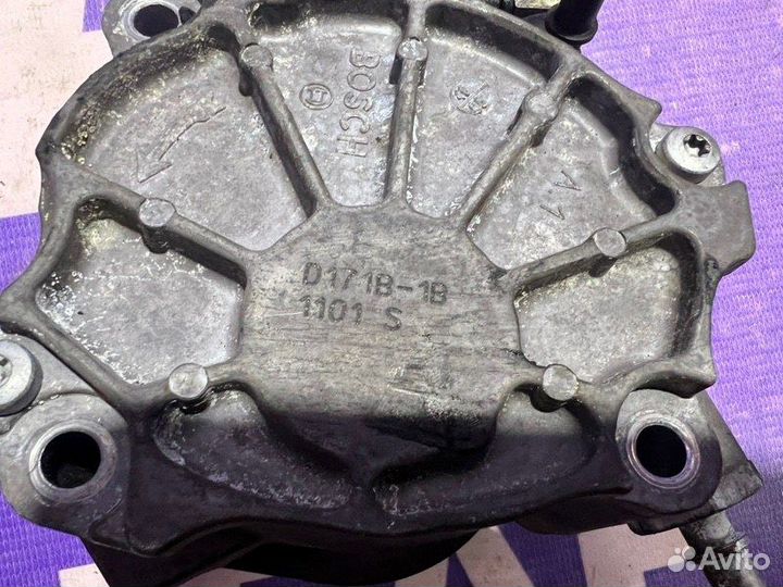 Насос вакумный Land Rover Freelander 2 FA/L359