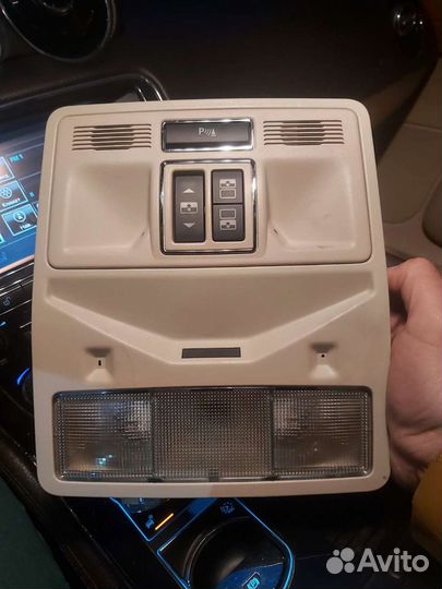 Плафон на jaguar xj 351