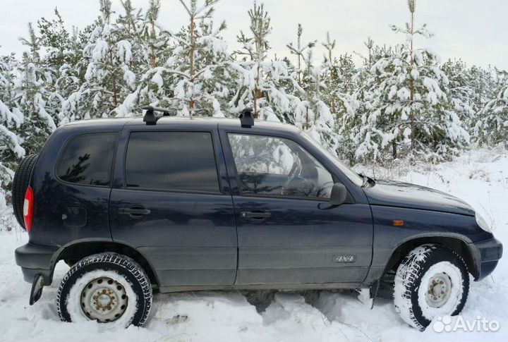 Опоры багажника Шеви нива silver сталь