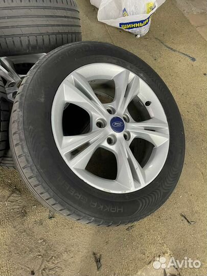 Диски с резиной Форд R16 5/108 215/55