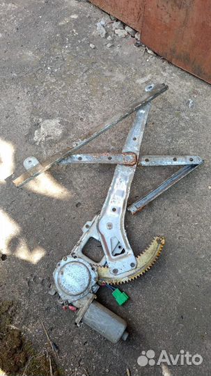 Стеклоподъемник передний левый Subaru Impreza GC