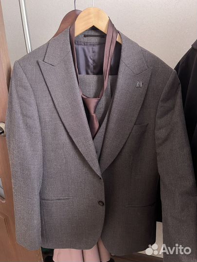 Костюм мужской (тройка) 50р